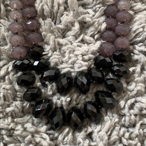 Purple statement necklace - Picture 3 of 5